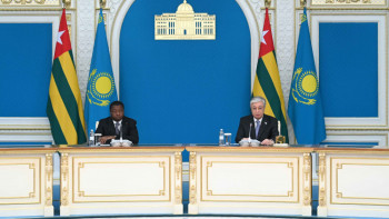 Фотография к новости: Тоқаев Того жастарына Қазақстанда білім алуды ұсынды