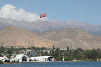 Фотография к новости: Қазақстандықтар жаңа жылда шетелге шығуға қанша ақша жұмсайды