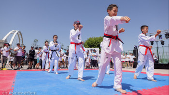 Фотография к новости: Ақмолалық кәсіпкерлер өтірік үйірмелер ашып, ақша жымқырған