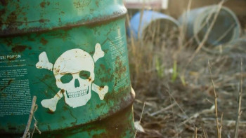 Фотография к новости: СҚО прокурорлары улы химикаттармен жұмыс істеу кезінде бұзушылықтарды анықтады