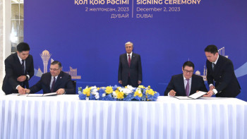 Фотография к новости: Қасым-Жомарт Тоқаев бірқатар келісімге қол қою рәсіміне қатысты