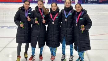 Фотография к новости: Қазақстандық жас шорттрекшілер әлем кубогі кезеңінде қола жүлдегер атанды