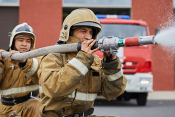 Фотография к новости: Алматыда өрттен 70 тұрғын эвакуацияланды