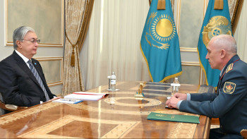 Фотография к новости: Тоқаев Қорғаныс министрі Руслан Жақсылықовты қабылдады