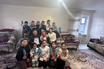 Фотография к новости: Еріктілер күні. Аягөздік оқушылар қарияларға қолғабыс етті