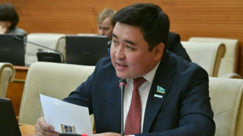 Фотография к новости: Базарға мәңгі иелік етеміз. Нартай Аралбайұлы қандастарды қанап отырғандар туралы айтты