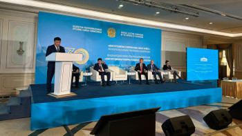 Фотография к новости: Конференция мерейтойды мерекелеуге себеп емес – Әбдіров