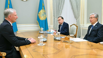 Фотография к новости: Тоқаев Еуропа Одағының Қазақстандағы елшісін қабылдады