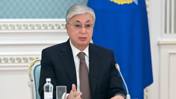 Фотография к новости: Президент адам құқықтары туралы Жарлыққа қол қойды