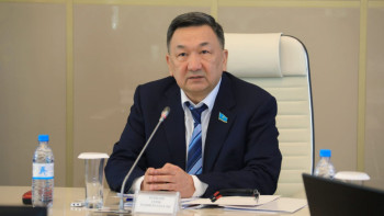 Фотография к новости: Депутаттар ШҚО-да сүтті мал шаруашылығын дамыту мәселелерін талқылады