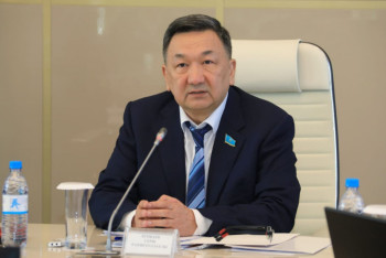 Фотография к новости: Депутаттар ШҚО-да сүтті мал шаруашылығын дамыту мәселелерін талқылады