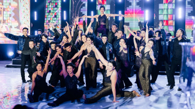 Аукционда Димаштың киімі, Головкиннің қолғабы сатылды