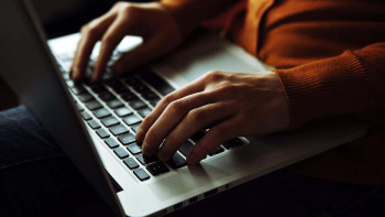 Фотография к новости: «Шетелдік күйеу жігіт» ақтөбелік әйелді 2 млн теңгеге сан соқтырды