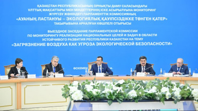Парламент депутаттары Шығыс Қазақстанның жұртшылығымен экология мәселелерін талқылады