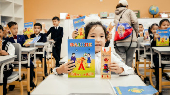 Фотография к новости: Мұғалім, оқушы және студент: Алматының білім саласында қандай өзгеріс бар?