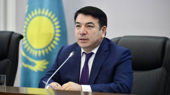 Фотография к новости: Министр БҚО-дағы апатты мектептер мәселесі қалай шешілетінін айтты