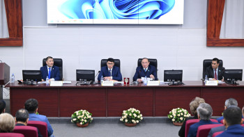 Фотография к новости: Сенаторлар ауыл шаруашылығы өнімдерін терең өңдеу мәселесін талқылады