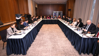 Фотография к новости: Сенаторлар мемлекеттік қаржыландыру туралы семинарға қатысты