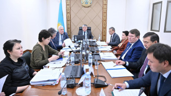 Фотография к новости: Сенаторлар жер қойнауын пайдалану мәселелері жөніндегі заңды қарады