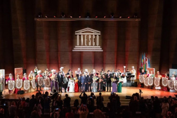 Фотография к новости: Қазақстандықтар ЮНЕСКО-да өткен концертте өнер көрсетті