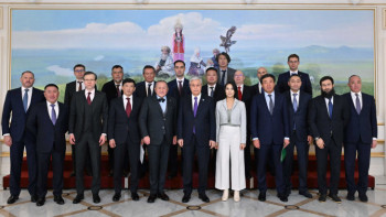 Фотография к новости: Мемлекет басшысы бизнес өкілдерімен кездесті