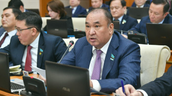 Фотография к новости: Кіріптарлықтан айырылатын жол бар ма? – Депутат министрге