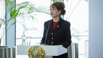 Фотография к новости: Аида Балаева Димаш Құдайбергенді жастар үшін үлгі деп атады