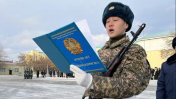 Фотография к новости: Жас сарбаздар Отан алдында Ант берді