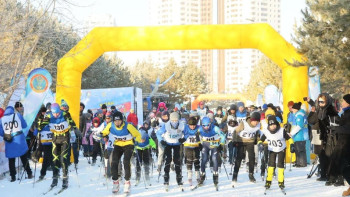 Фотография к новости: Астанада қысқы спорт түрлері маусымының ашылуына орай шаңғы жарысы өтеді