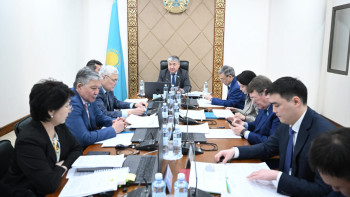 Фотография к новости: Сенат жер қойнауын пайдалану туралы заң талқыланды