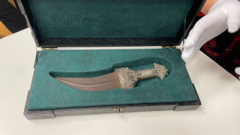 Фотография к новости: Қажымұқан Мұңайтпасұлының қанжары Ұлттық музейге табысталды