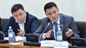 Фотография к новости: "Әкімдердің өзі түсінбей жатыр". Дәулет Мұқаев спортқа бөлінген қаржы туралы айтты