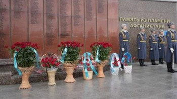 Фотография к новости: Елордалықтар Ауғанстанда қаза тапқан жауынгерлерді еске алды