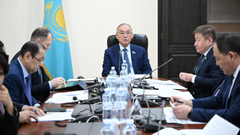 Фотография к новости: Сенаторлар Еуразиялық экономикалық одақ туралы заңды талқылады