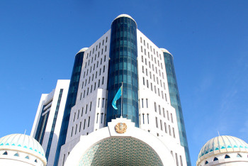 Фотография к новости: Сенаттың жаңа депутаты ант берді