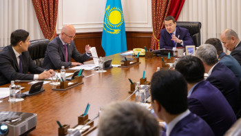 Фотография к новости: Смайылов Qarmet бойынша қажетті шешімді бір аптада қабылдауды тапсырды