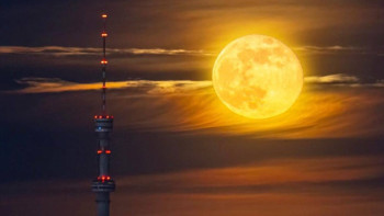 Фотография к новости: Жыл соңындағы сұлулық: Айдың әдемі толысуы