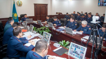 Фотография к новости: Мерекеге байланысты полиция күшейтілген жұмыс режиміне көшті