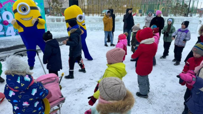 Астананың тұрғын алаптарында жаңа жылдық көңіл-күй орнады