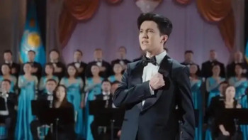 Фотография к новости: Димаш Құдайберген Қазақстанның әнұранын орындады