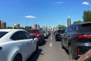 Фотография к новости: Газбен жүретін көліктер арнайы белгі орнатуға міндетті