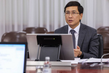 Фотография к новости: Харассмент, ұрып-соғу: Аймағамбетов ана мен баланы қорғайтын заң жайында айтты