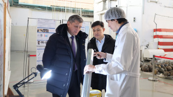 Фотография к новости: Депутат ядролық физика институтының қызметімен танысты