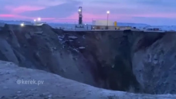 Фотография к новости: Автобус шахтаға құлап кетті. Екі адамның денесі табылды