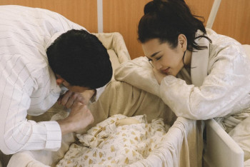 Фотография к новости: Ерке Есмахан 11 жыл бөлек тұрған баласына қатысты сырын айтты