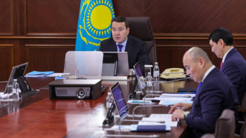 Фотография к новости: Смайылов мемлекеттік органдарға бірқатар тапсырма берді