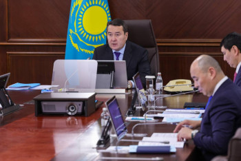 Фотография к новости: Смайылов мемлекеттік органдарға бірқатар тапсырма берді