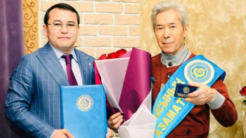 Фотография к новости: Әнші Нұрғали Нүсіпжановқа жаңа атақ берілді