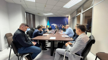 Фотография к новости: Мәжіліс депутаты Алматы қаласының кәсіпкерлерімен кездесті