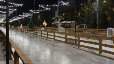 Шорт-трекер мен боксшылар желілік мұз айдынын сынап көрді